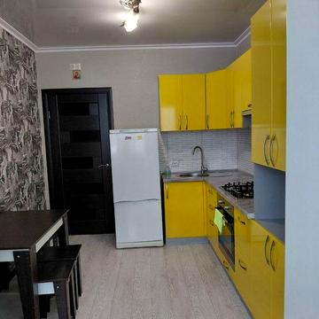 Сдам квартиру в новом доме по Сахарова /Высоцкого