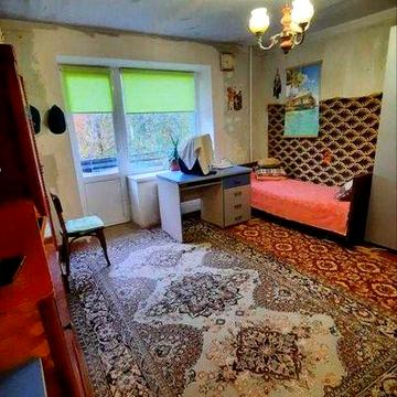 Продам 1-кімнатну квартиру в центрі Солоницівки.