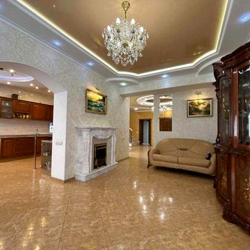 Просторий окремий будинок з євроремонтом | Царське село