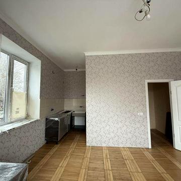 Продаж однокімнатної квартири. Базар