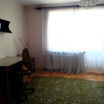 Бюджетная  1 кв. без откл. света в  р-не стадиона , КЗ им. Глинки 2 эт