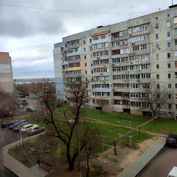 Продается крупногабаритная 1к/к 4/9 улица Новобугская, 89