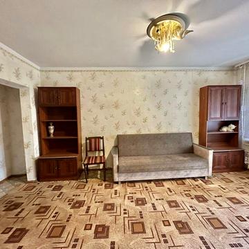 Вільна! 2-кімнатна квартира біля Чорного АТБ П.Толока