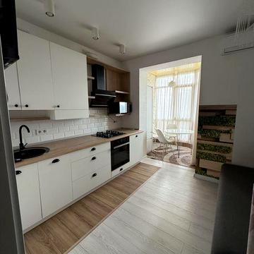 Оренда євро 2-кімнатної квартири в центрі міста