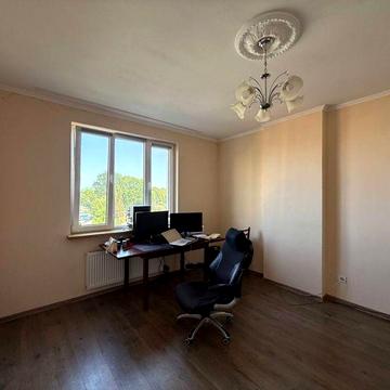 Продаж 2 кім квартири з ремонтом в новобудові