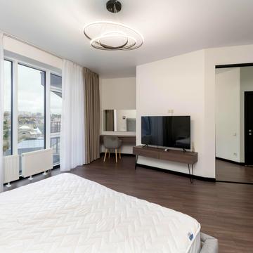 Буслівська вул., 12