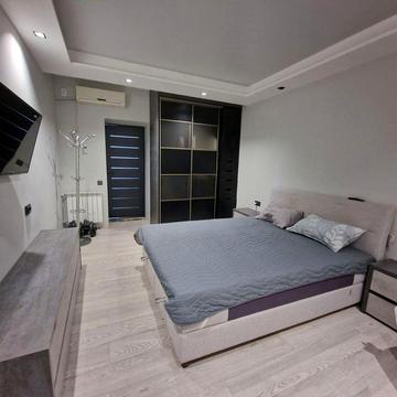 Продам 2к Слобожанский Тепличная студия и 2 спальни с авт. Юбилейный