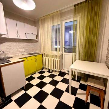 Оренда гарної однокімнатної у південно-західному районі