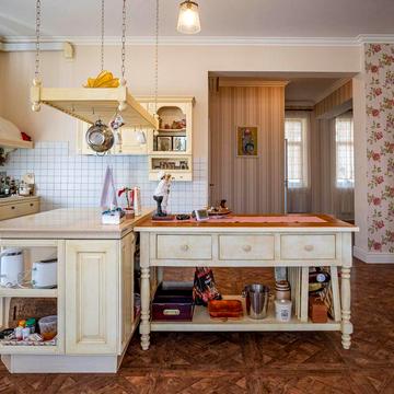 Лесі Українки, 40