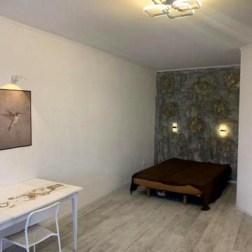 Продам 1к кв вул. Головатого 77, 53м2,  1/7- поверх, держ програми