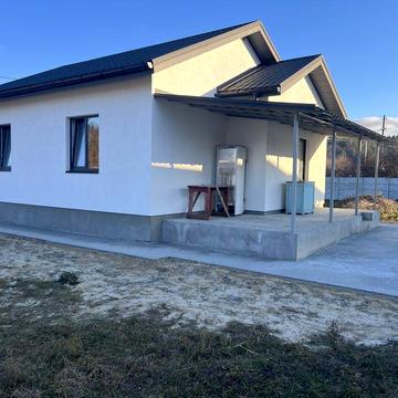 Продам дім 60 кв 2 кім біля лісу озера школа в Гнідин Гнедин