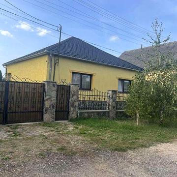 Продам дім 150м2 приват ділянка 25 сотин сонячні батареї сауна басейн