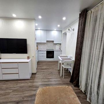 Новая свободна! 2к комнатная на проспекте студенческом 5/5 центр