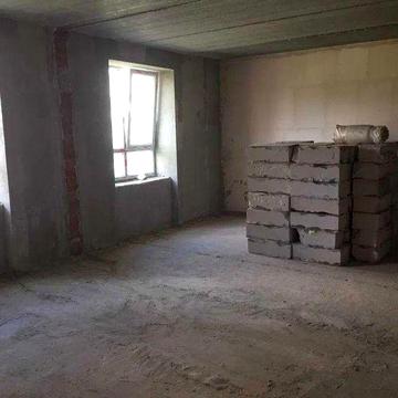 Продам 3-комн квартиру в районе Семейная ул.