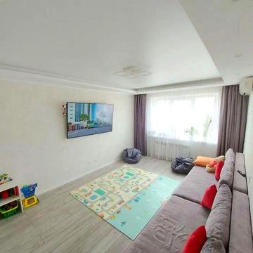 Продам 3-комн квартиру в районе Семафорная ул.