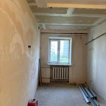 Продам 2-комн квартиру на Сегедской .