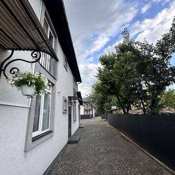 Продаж тауна , місто Бровари рн Розвилка