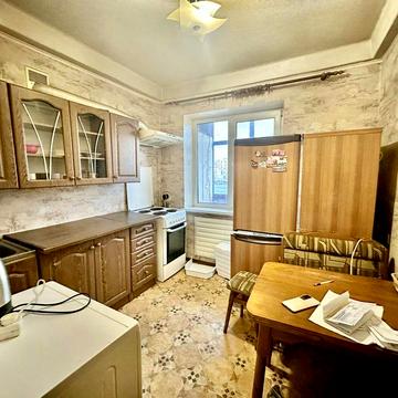 Оболонський проспект, 37. Метро Мінська, Героїв Дніпра 5хв пішки.