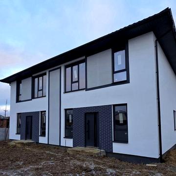 Продам сучасний дуплекс в Якушенцях