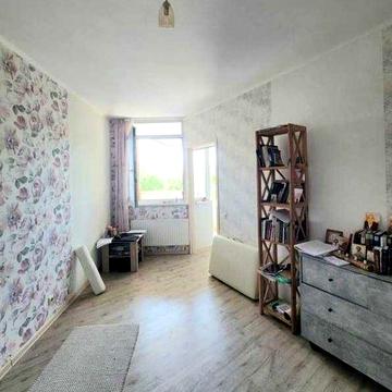 Продам 1 комнатная квартира на Бреуса.