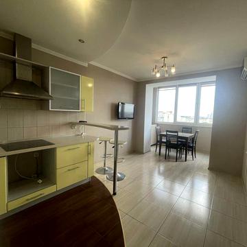 Бориспільська 12В, оренда 2 кімнатної кв,  є укриття, є паркінг