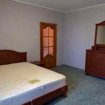 Здається 2-кімнатна квартира на Берестейському проспекті,125