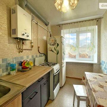 Довгострокова оренда 2к Квартира Наукова вулиця