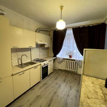 Здам 3-кімнатну кваритру на довгий термін