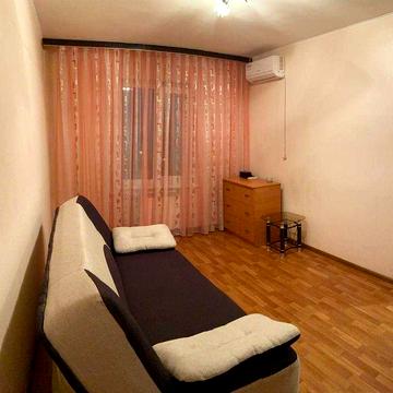 Продам 1 к-ну квартиру на Троєщині 9/9 поверх 26.8 кв.м. Власник.