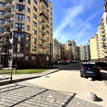 Західна вул., 6