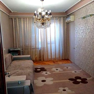 продам трехкомнатную квартиру, ул. Сытова