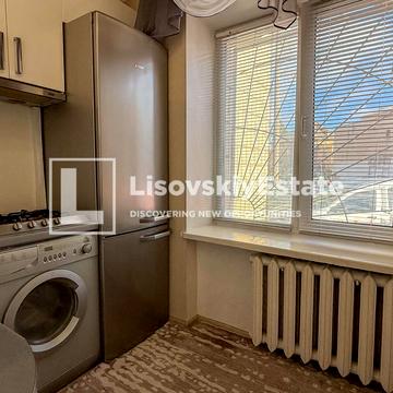 Вереснева вул., 17