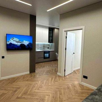 Cдам квартиру в ЖК 61 Жемчужена, кухня-студия и спальня