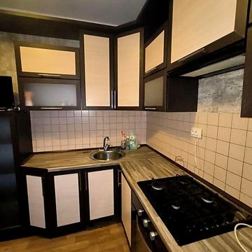 Класна Сучасна 2-Кімнатна Квартира . Район Масани