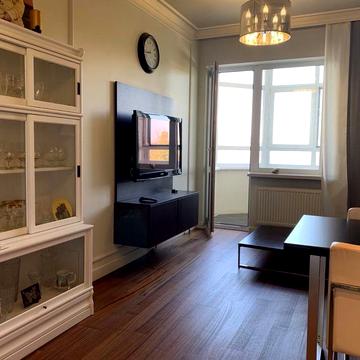 Оренда 1-кімнатної квартири студії в ЖК Коспополітен, Дегтярівська 25А