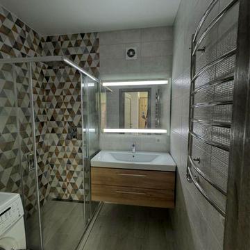 Оренда 2-х кімн з гаражем в ЦЕНТРІ 500$