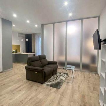 Оренда 1 ої квартири студії в центрі ЖК Ярославів Град 47м2 поверх 3