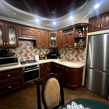 Продажа двухкомнатной квартиры с ремонтом в центре.