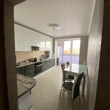 Довгострокова оренда квартири по вул. Пирогова