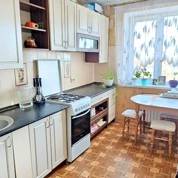 Продам квартиру 3 кімнатну Чорноморське з ремонтом, меблями і технікою