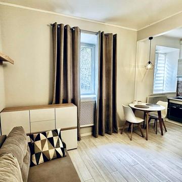 Олекси Тихого вул. (Виборзька), 44