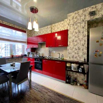 Сдам 2к кв  Центр метро Научная Данилевского 2/5