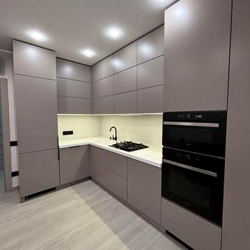 Оренда 2к квартири в новобудові