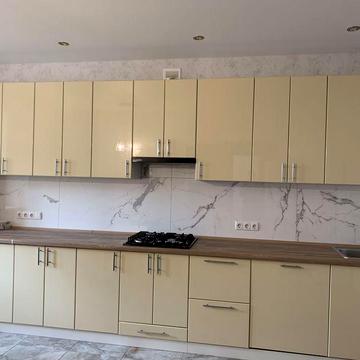 Сдам 2 ком.квартиру !Индивидуальное отопление .