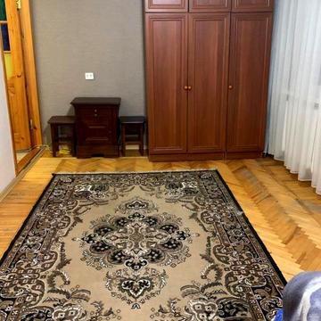 2-к квартира, є ГАЗ - Черьомушки, Героїв Крут/ Лип