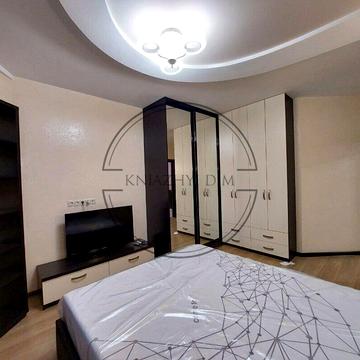 Голосіївська вул., 13