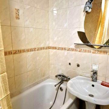 Довгострокова оренда 1к Квартира Новорічна вулиця