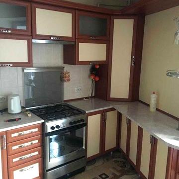 Здається однокімнатна квартира з індивідуальним опаленням.