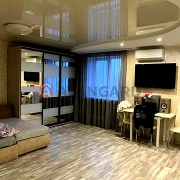 Продам квартиру студия в центре.