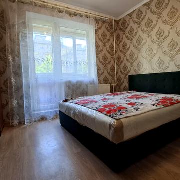 Тростянецька вул., 8-Б